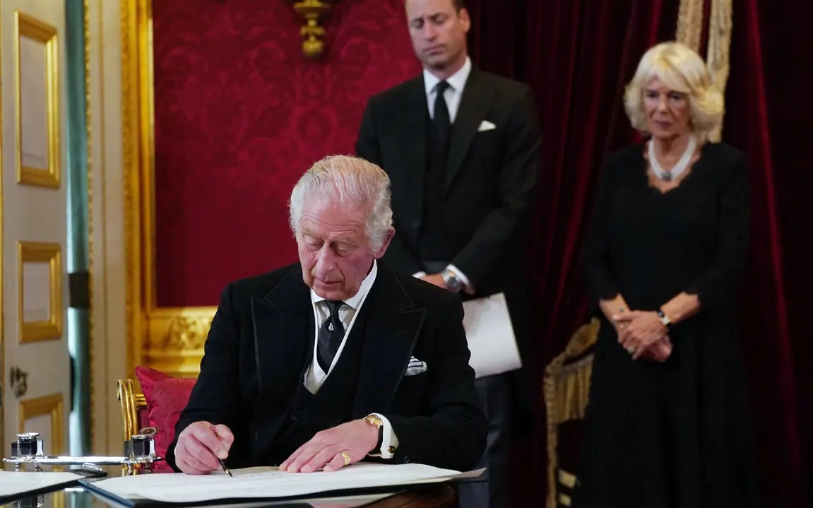 Raja Charles III Resmi Bertahta di Kerajaan Britania Raya
